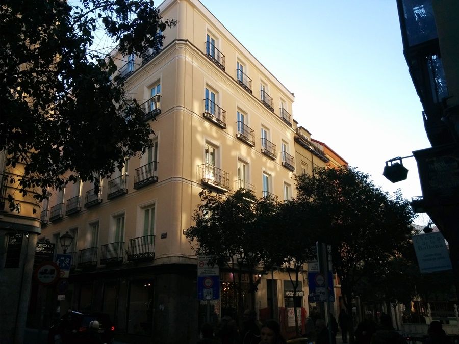 Nuria Hostal Мадрид Экстерьер фото
